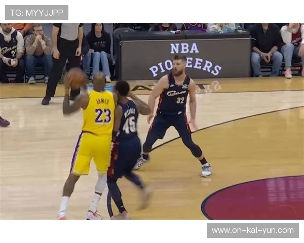 湖人防守内线崩盘,对手命中率暴露体系漏洞 湖人防守内线崩盘,对手命中率暴露体系漏洞