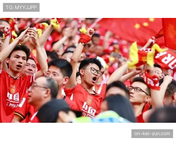 现场通讯：聚焦威斯特法伦南看台，球迷助威节奏如何与球队高位逼抢节奏联动