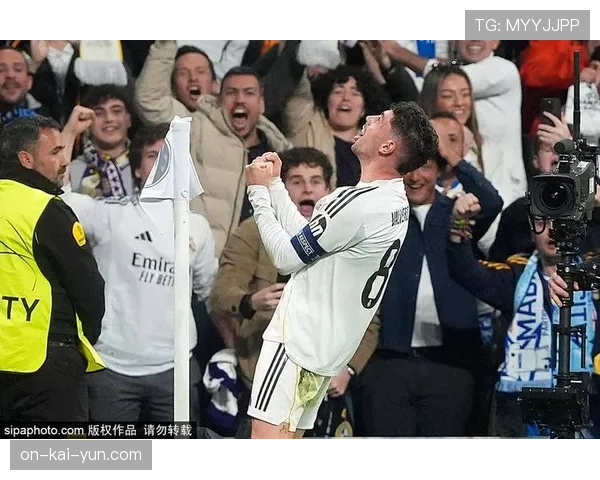 皇家马德里3-3曼城，福登世界波，巴尔韦德绝平